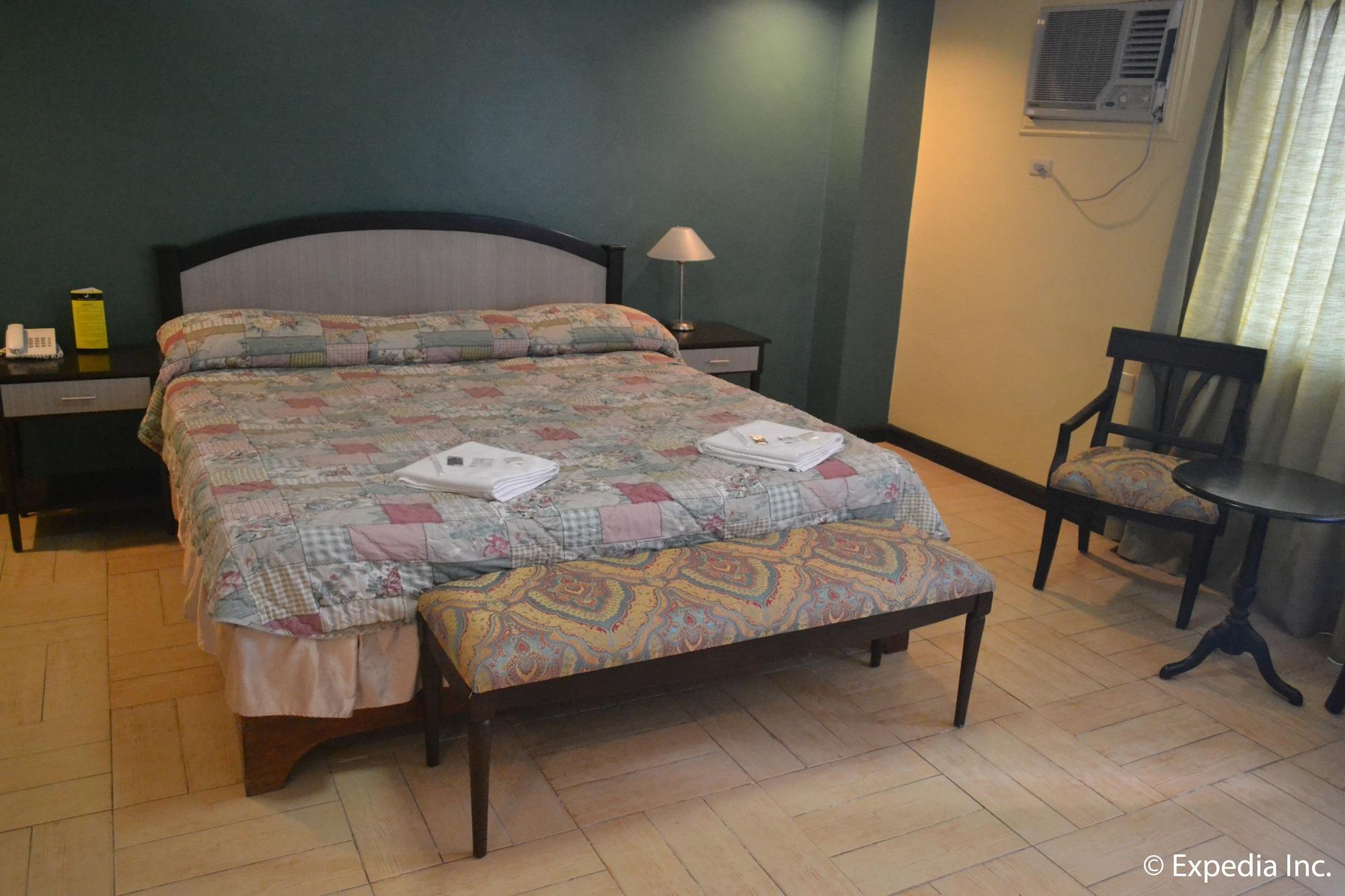 טגאיטאי Tagaytay Country Hotel מראה חיצוני תמונה