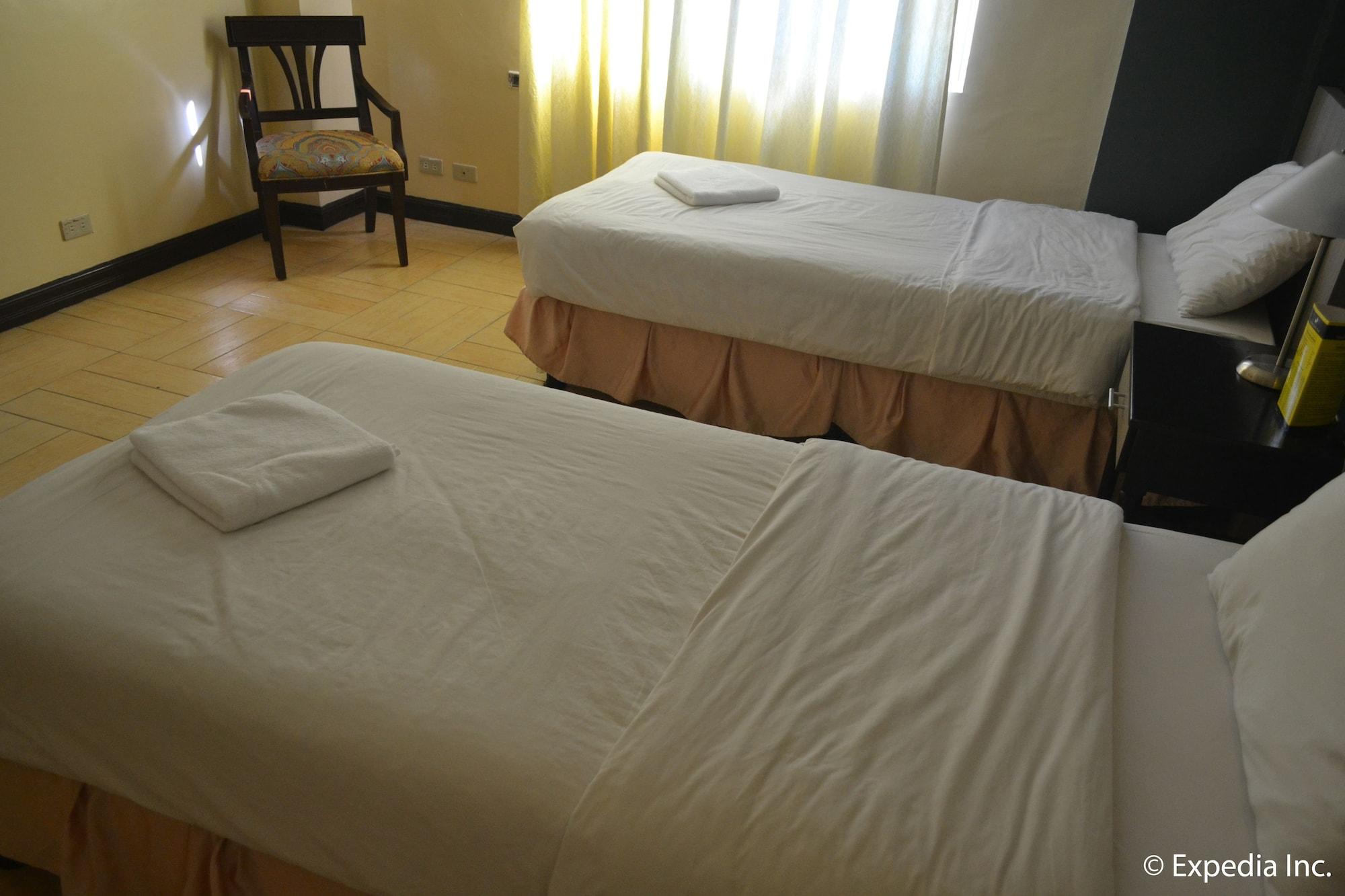 טגאיטאי Tagaytay Country Hotel מראה חיצוני תמונה