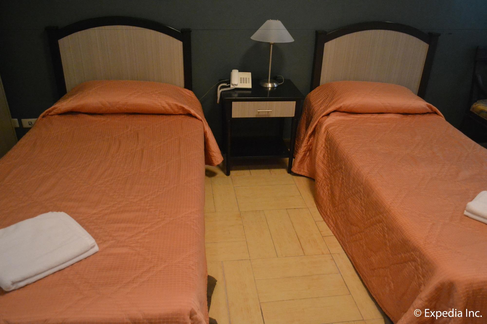 טגאיטאי Tagaytay Country Hotel מראה חיצוני תמונה