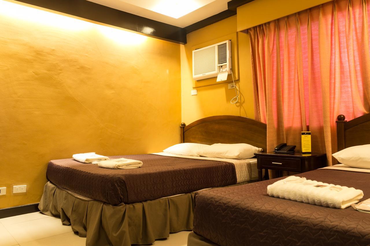 טגאיטאי Tagaytay Country Hotel מראה חיצוני תמונה