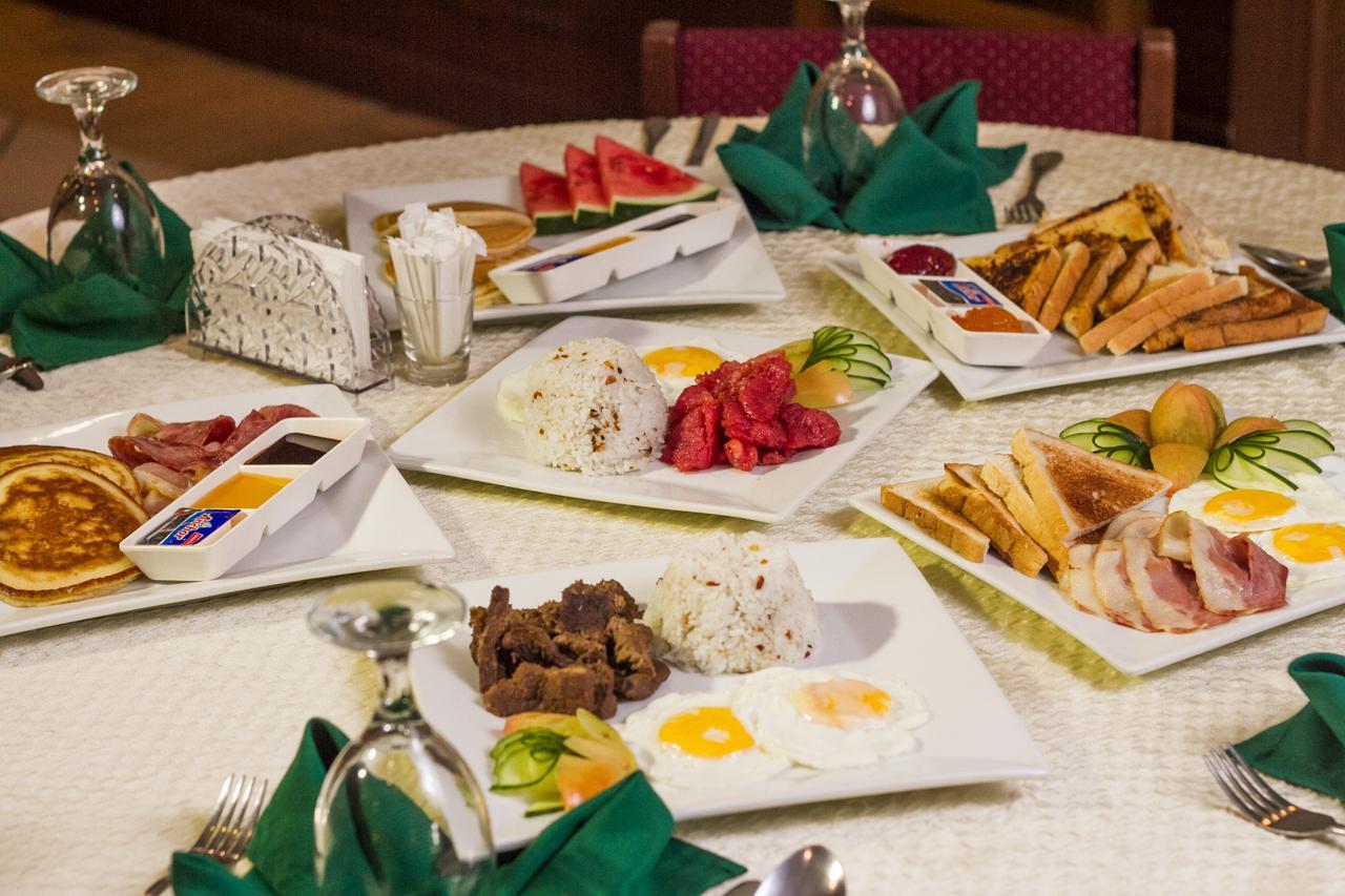 טגאיטאי Tagaytay Country Hotel מראה חיצוני תמונה