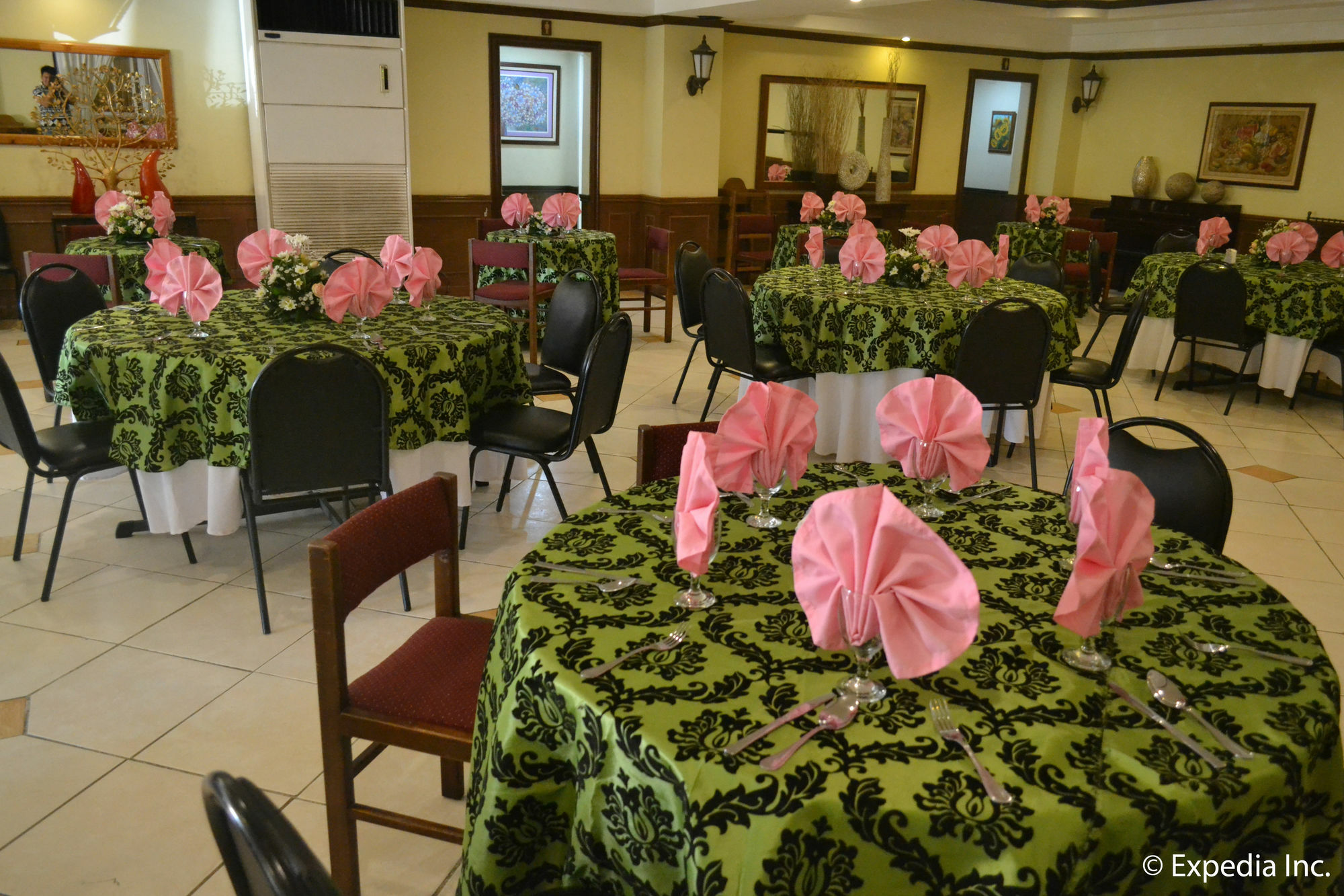 טגאיטאי Tagaytay Country Hotel מראה חיצוני תמונה